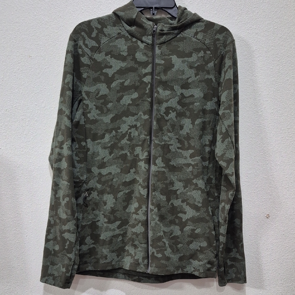 Lululemon Surge warm Full Zip Jacquard Men's  Jacket Size M.